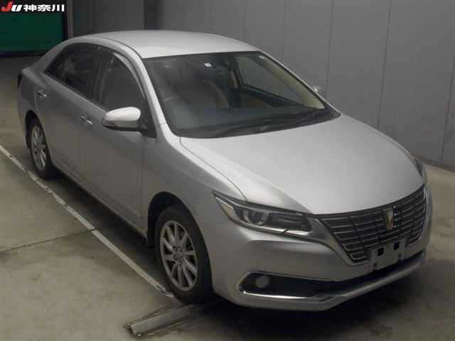 TOYOTA PREMIO 2020