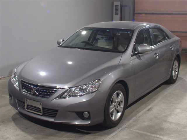 TOYOTA MARK X 2010