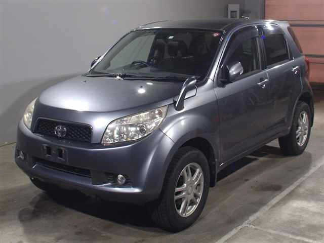 TOYOTA RUSH