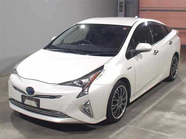 TOYOTA PRIUS 2018