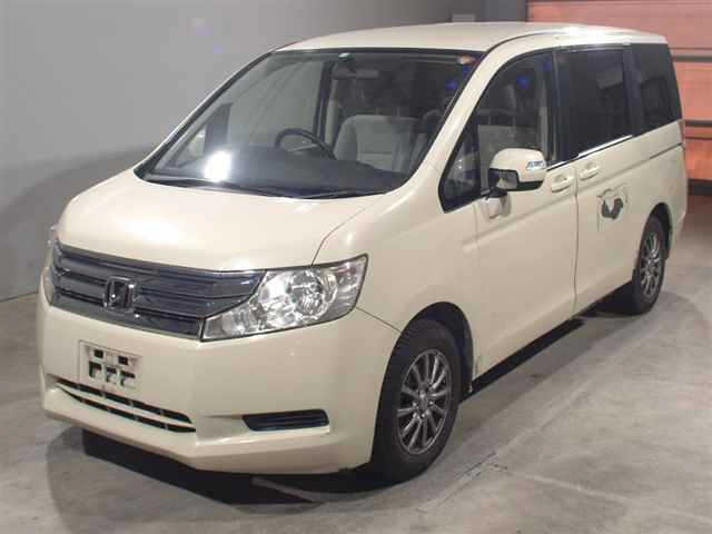 HONDA STEP WAGON 2012