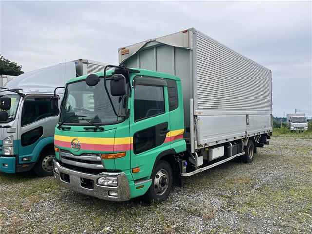NISSAN CONDOR 2015