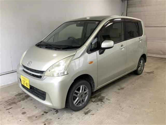 DAIHATSU MOVE 2011