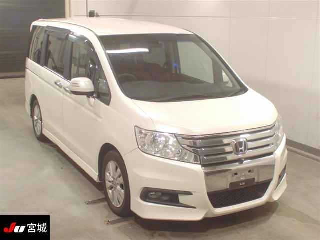 HONDA STEP WAGON 2010