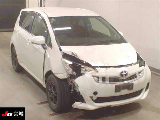TOYOTA RACTIS 2015