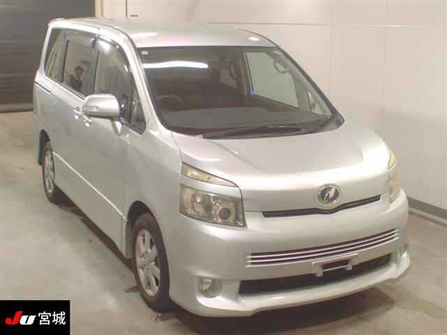 TOYOTA VOXY 2007