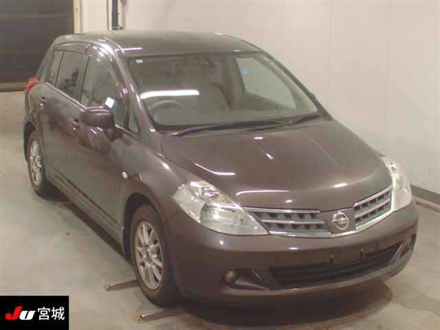 NISSAN TIIDA 2008