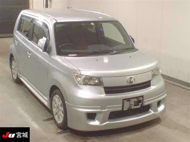 TOYOTA BB 2012