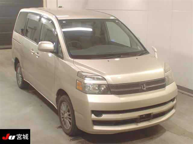 TOYOTA VOXY 2006
