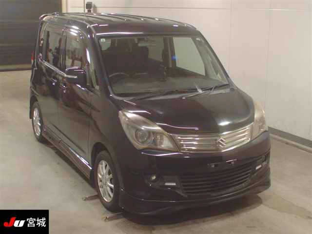 SUZUKI SOLIO 2013