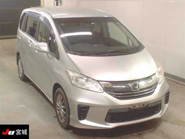 HONDA FREED 2016