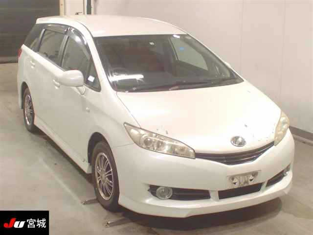 TOYOTA WISH 2010