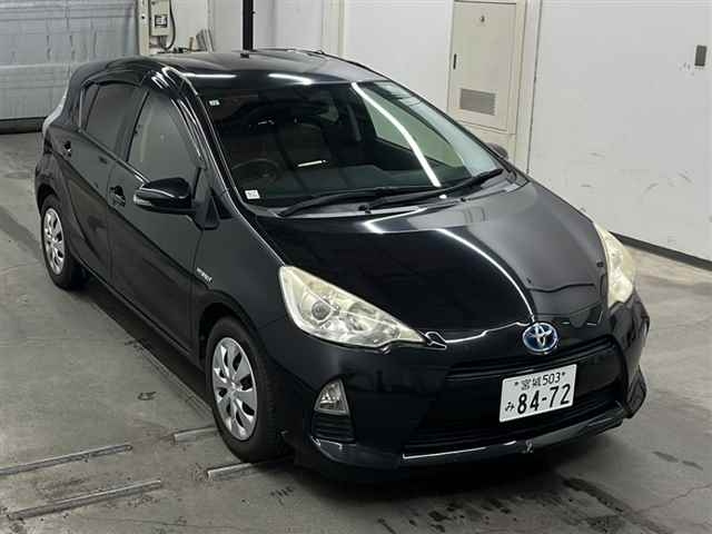 TOYOTA AQUA 2013