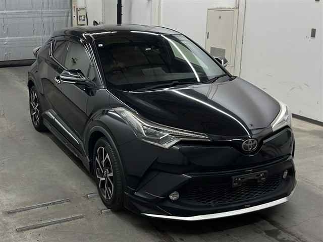 TOYOTA C-HR 2017