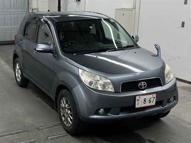 TOYOTA RUSH