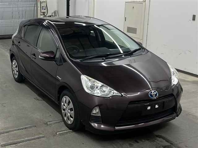TOYOTA AQUA 2014