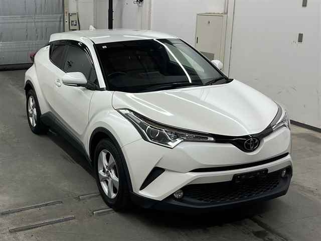 TOYOTA C-HR 2018