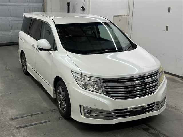 NISSAN ELGRAND 2010