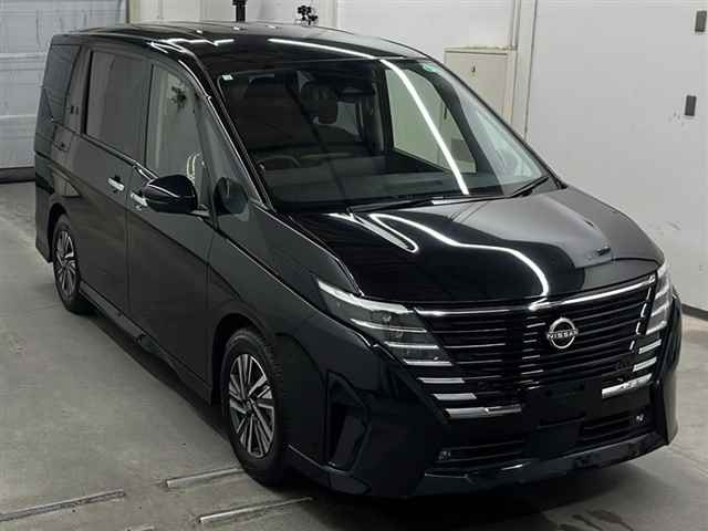 NISSAN SERENA 2023