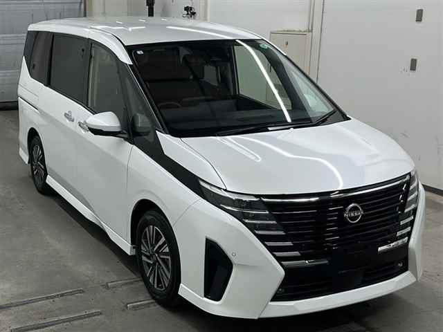 NISSAN SERENA 2023