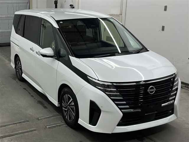 NISSAN SERENA 2023