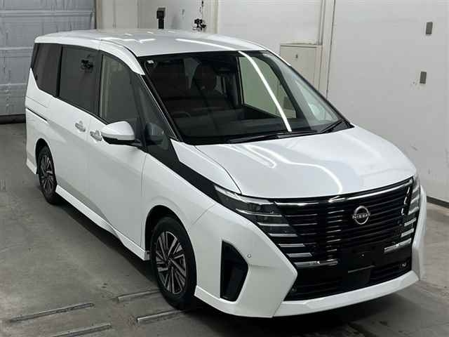 NISSAN SERENA 2023