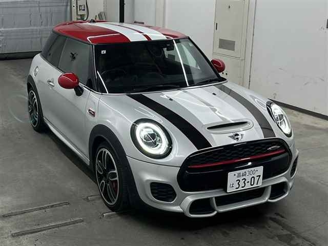 BMW MINI 2019