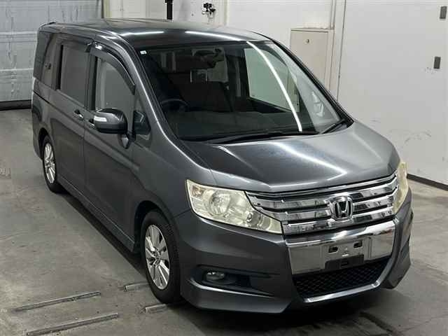 HONDA STEP WAGON 2010