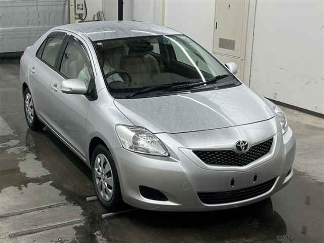 TOYOTA BELTA 2009