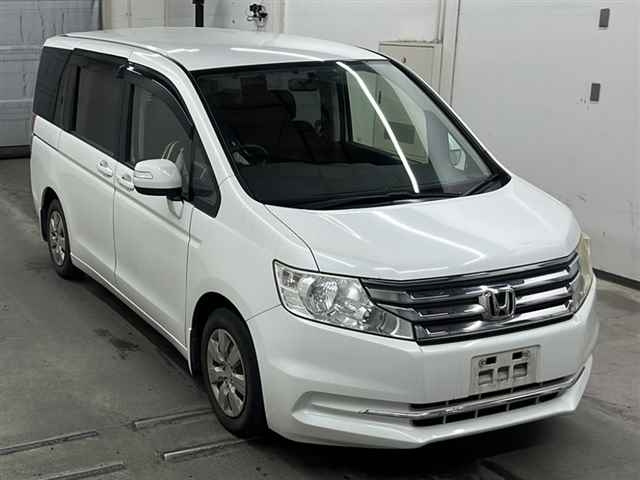 HONDA STEP WAGON 2012