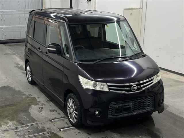 NISSAN ROOX 2009
