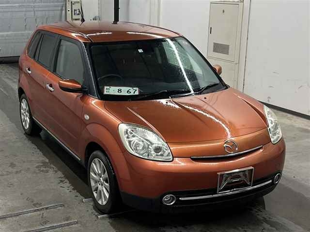 MAZDA VERISA 2010