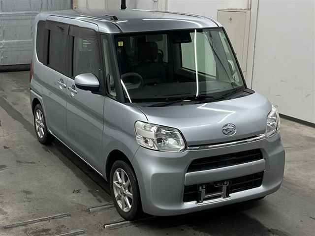 DAIHATSU TANTO 2018