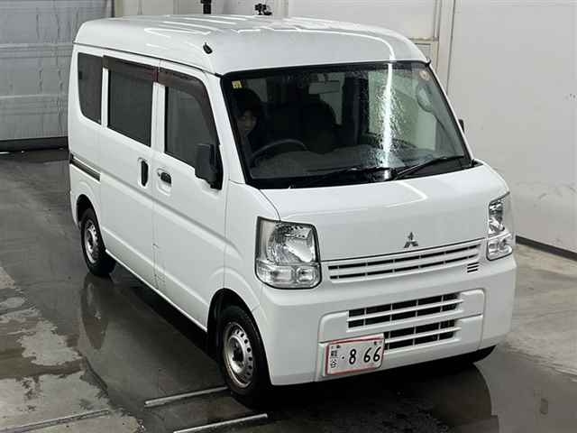 MITSUBISHI MINICAB VAN 2017