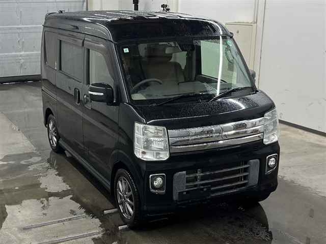 MITSUBISHI TOWNBOX 2017