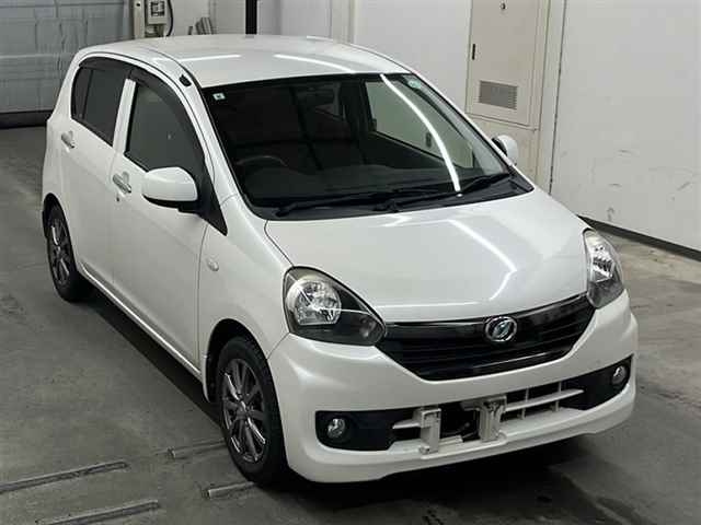 DAIHATSU MIRA E S 2015