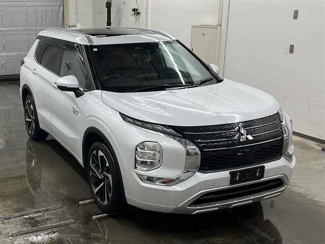 MITSUBISHI OUTLANDER PHEV