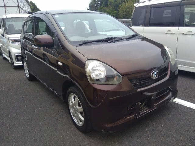 DAIHATSU MIRA E S 2013