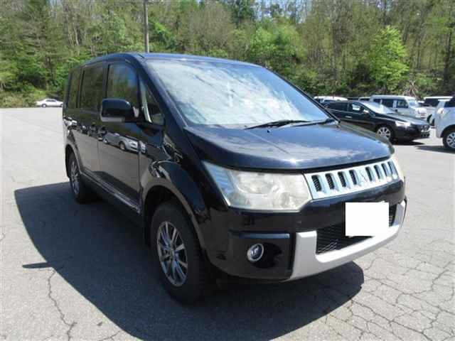 MITSUBISHI DELICA D5 2009