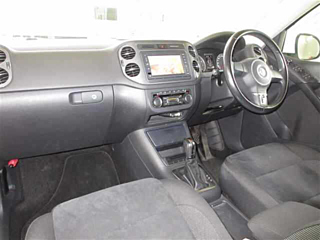 VOLKSWAGEN TIGUAN 2013