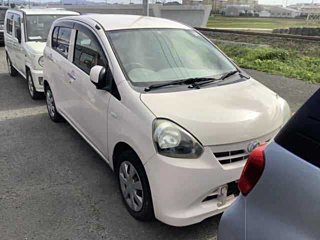 DAIHATSU MIRA E S 2012