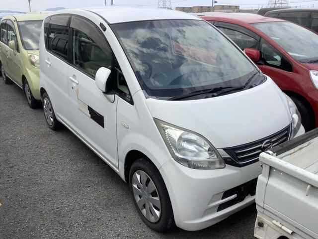DAIHATSU MOVE 2010
