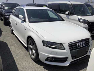 AUDI A4 2011