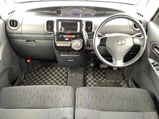 DAIHATSU TANTO 2010