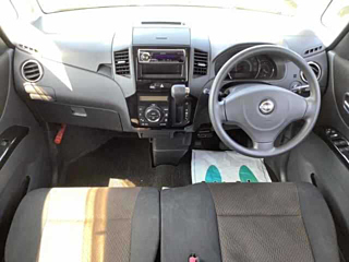 NISSAN ROOX 2011