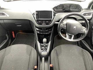 PEUGEOT 208 2016