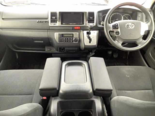 TOYOTA HIACE VAN 2017