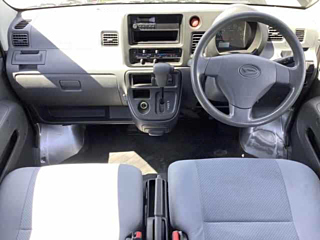 DAIHATSU HIJET VAN 2013