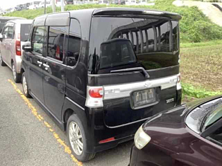 DAIHATSU TANTO 2010