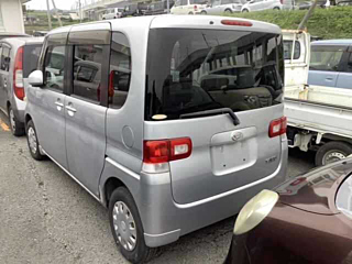 DAIHATSU TANTO 2008